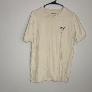 Rhythm. Off-White Tee with Palm Design/Hawaii Map